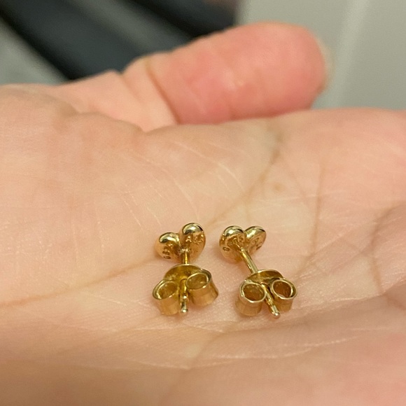 Pandora - Picture 2 of 3